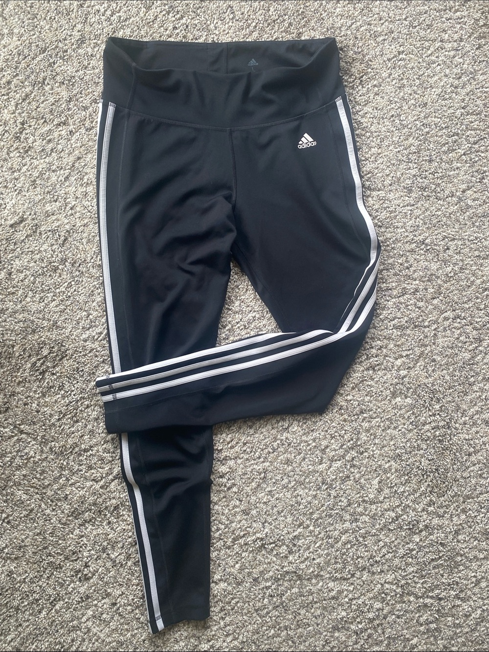 Women Adidas Black Leggings with White Side Stripes Size L🖤🤍💖